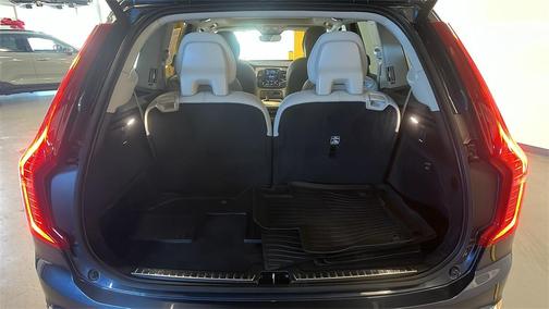 2023 Volvo XC90 Recharge Plug-In Hybrid T8 Plus 6-Seater