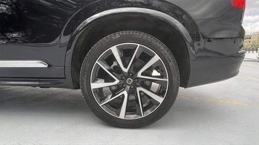 2024 Volvo XC90 B6 Ultimate Bright Theme 7-Seater