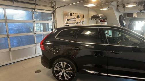 2023 Volvo XC60 B5 Plus Bright Theme