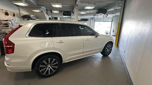 2023 Volvo XC90 B5 Core