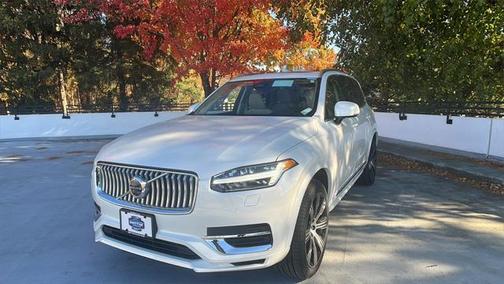 2025 Volvo XC90 Plug-In Hybrid T8 Plus 7-Seater