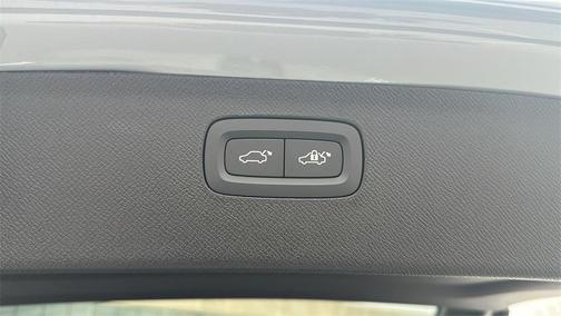 2026 Volvo XC90 Plus, B6 AWD Gas (mild hybrid), Gasoline, Bright, 6 Seats