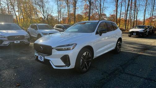 2026 Volvo XC60 B5 Plus