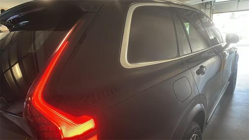 2025 Volvo XC90 B6 Plus 7-Seater