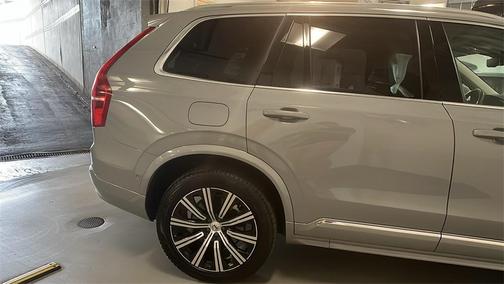 2025 Volvo XC90 B6 Plus 7-Seater