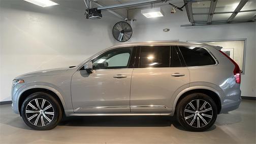 2025 Volvo XC90 B6 Plus 7-Seater