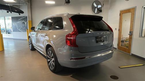 2025 Volvo XC90 B6 Plus 7-Seater