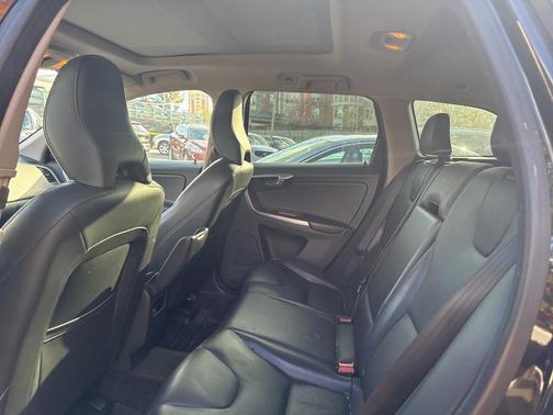 2017 Volvo XC60 T6 Inscription