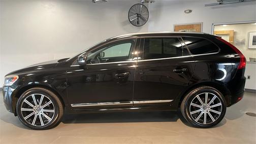 2017 Volvo XC60 T6 Inscription