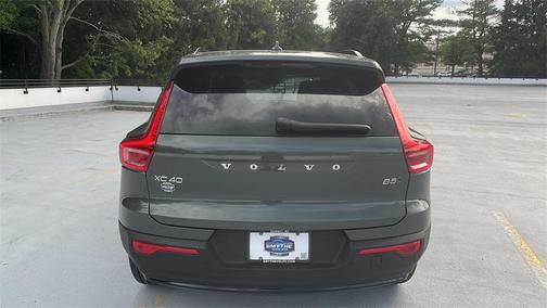 2026 Volvo XC40 B5 Core