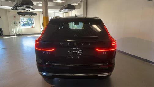 2022 Volvo XC60 B6 Inscription