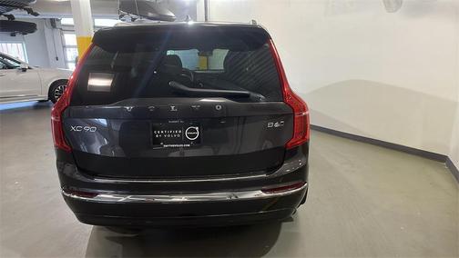 2024 Volvo XC90 B6 Plus Bright Theme 6-Seater