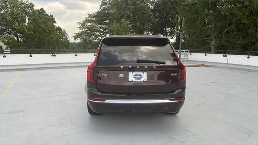 2025 Volvo XC90 B5 Core