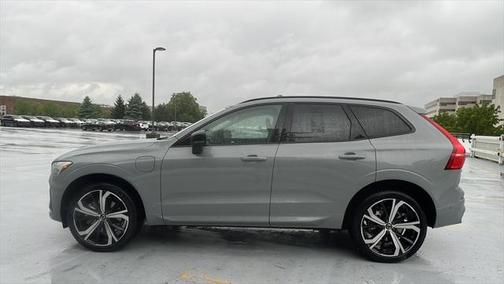 2025 Volvo XC60 Plug-In Hybrid T8 Ultra