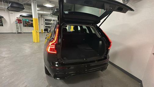 2025 Volvo XC60 B5 Core