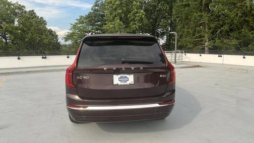 2025 Volvo XC90 B6 Ultra