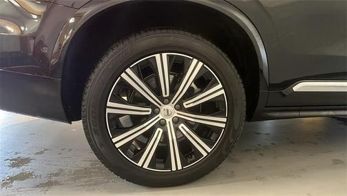 2024 Volvo XC90 B5 Plus Bright Theme