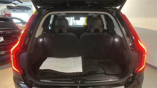 2024 Volvo XC90 B5 Plus Bright Theme