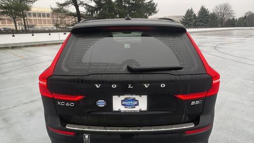 2025 Volvo XC60 B5 Core