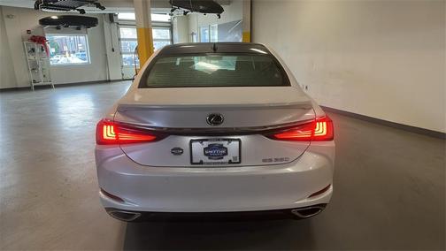 2023 Lexus ES 350 Ultra Luxury