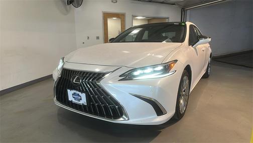 2023 Lexus ES 350 Ultra Luxury