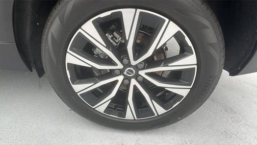 2025 Volvo XC60 B5 Core
