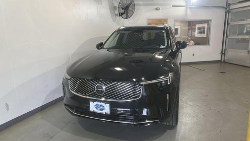 Onyx Black Metallic 2026 Volvo XC90 Plus, B6 AWD Gas (mild hybrid), Gasoline, Bright, 7 Seats