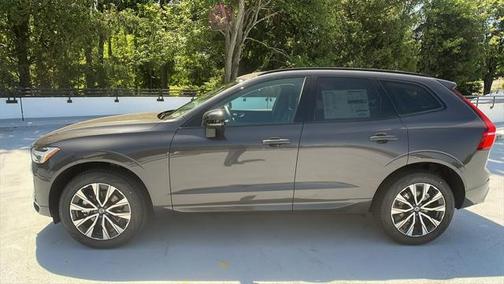 2025 Volvo XC60 B5 Core