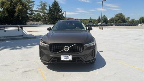 2025 Volvo XC60 B5 Core