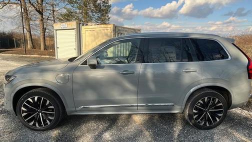 2025 Volvo XC90 Plug-In Hybrid T8 Plus 7-Seater