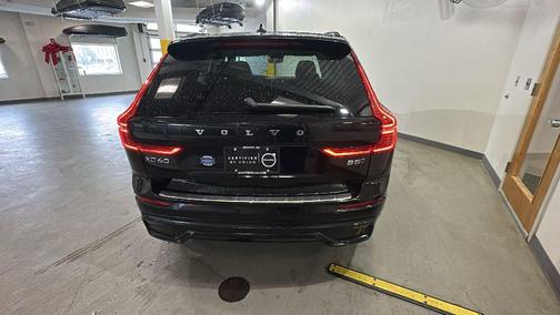 2025 Volvo XC60 B5 Core