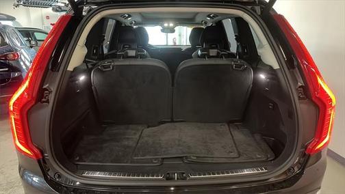 2025 Volvo XC90 B5 Plus