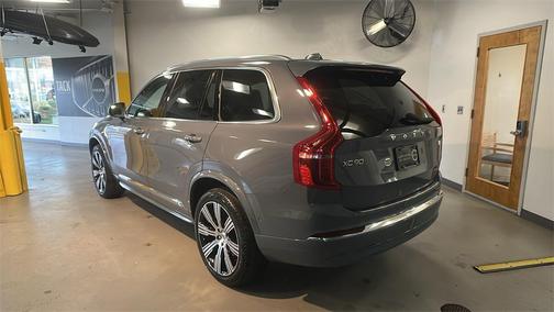 2023 Volvo XC90 Recharge Plug-In Hybrid T8 Plus Bright Theme 7-Seater