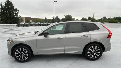 2025 Volvo XC60 B5 Core