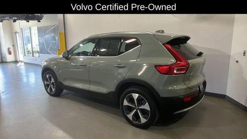 Sage Green Metallic 2024 Volvo XC40 B5 Plus Bright Theme