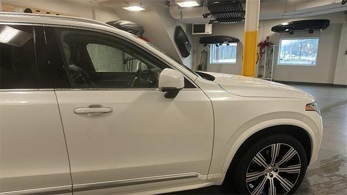 2022 Volvo XC90 T6 Inscription