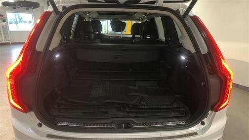 2022 Volvo XC90 T6 Inscription