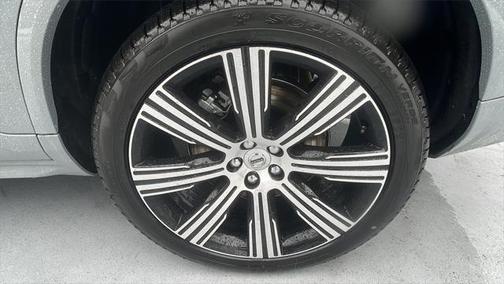 2025 Volvo XC90 B6 Plus 7-Seater