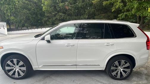 2025 Volvo XC90 B6 Plus 7-Seater