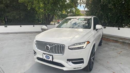2025 Volvo XC90 B6 Plus 7-Seater
