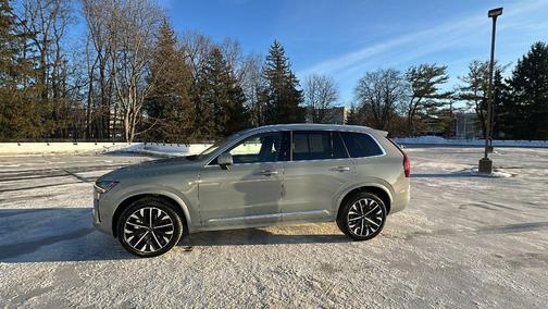 2026 Volvo XC90 Plus, B6 AWD Gas (mild hybrid), Gasoline, Bright, 7 Seats