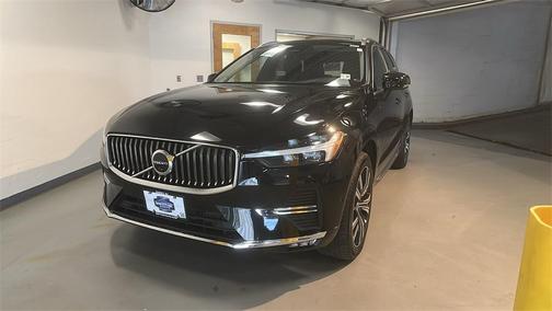2022 Volvo XC60 B5 Inscription