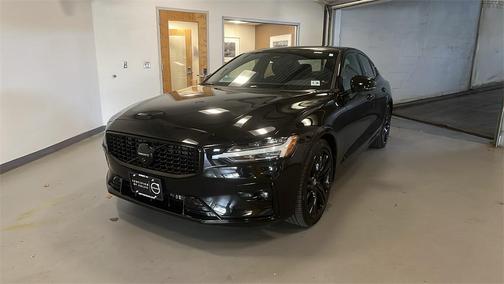 2023 Volvo S60 B5 Plus Black Edition
