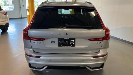 2025 Volvo XC60 B5 Plus