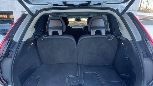 2025 Volvo XC90 B6 Plus 7-Seater