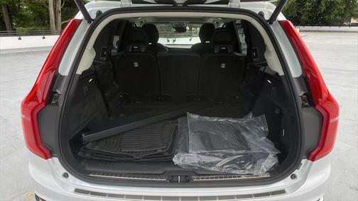 2023 Volvo XC90 Recharge Plug-In Hybrid T8 Plus Bright Theme 7-Seater