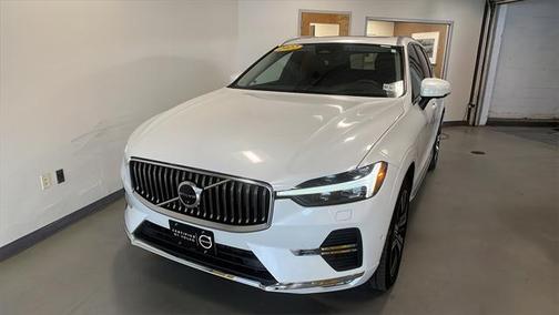 2022 Volvo XC60 B5 Inscription