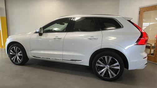 2022 Volvo XC60 B5 Inscription