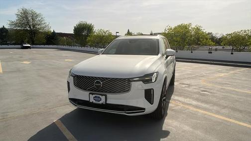 2025 Volvo XC90 Plug-In Hybrid T8 Plus 7-Seater