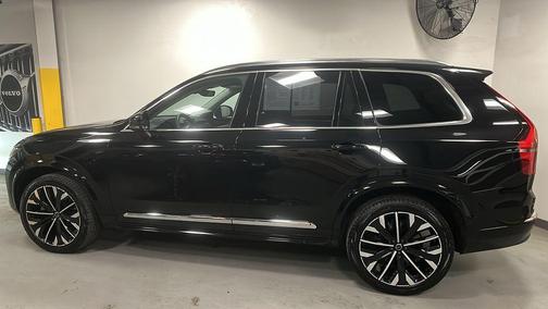 2025 Volvo XC90 B6 Plus 7-Seater